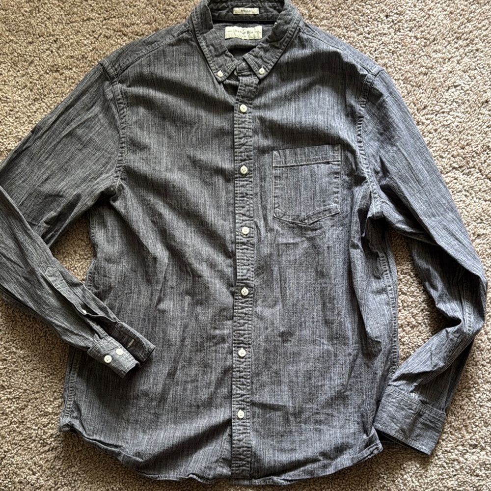 Gray Casual Button Down Shirt with Washed Look